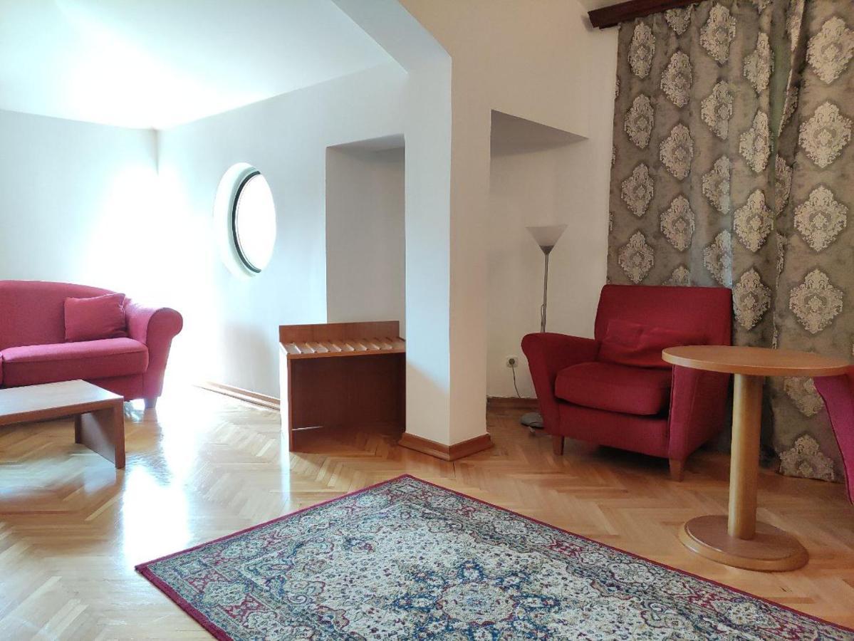 Hotel Ambasador Podgorica Extérieur photo