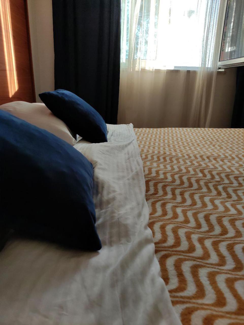 Hotel Ambasador Podgorica Extérieur photo