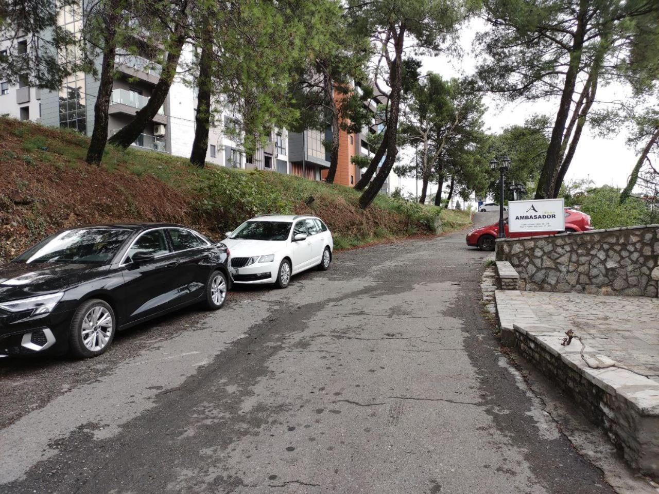 Hotel Ambasador Podgorica Extérieur photo