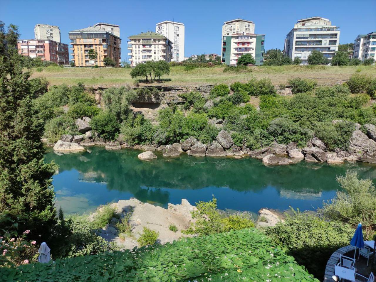 Hotel Ambasador Podgorica Extérieur photo